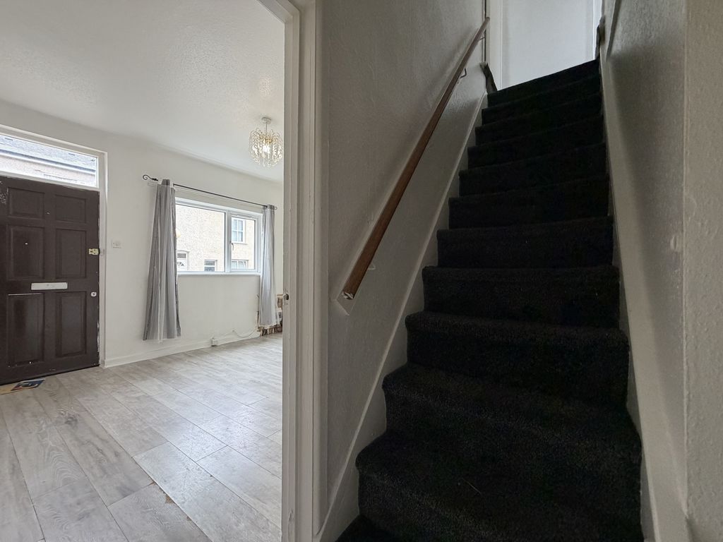 Property photo 3 of 14 Photo 11