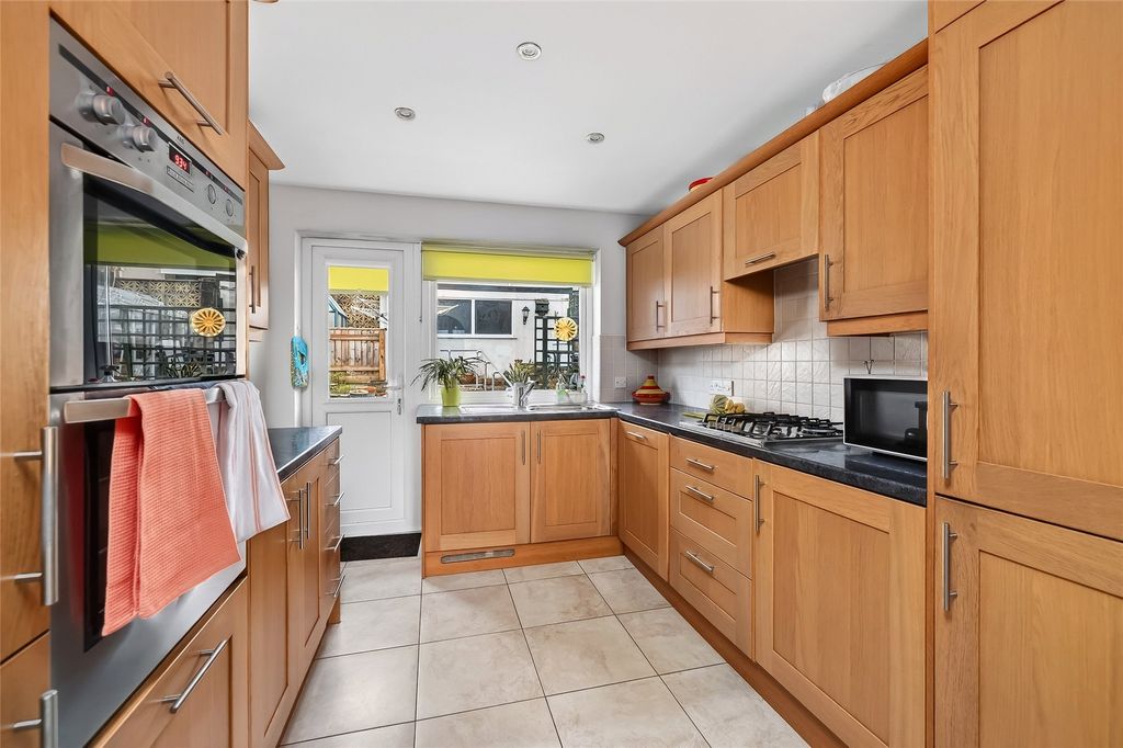 Property photo 3 of 23 3 - Picture No. 21