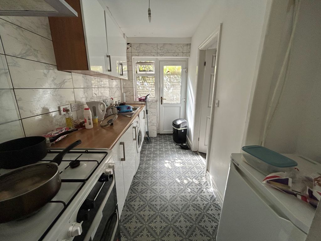 Property photo 2 of 5