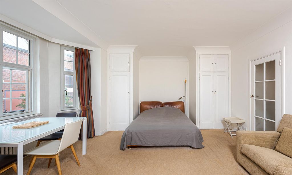 Property photo 2 of 8 Donovan Court 14-5-2. Low Res.Jpg