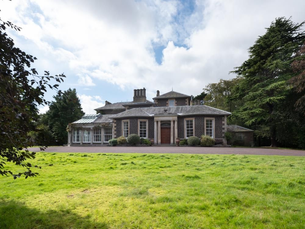 Property photo 3 of 6