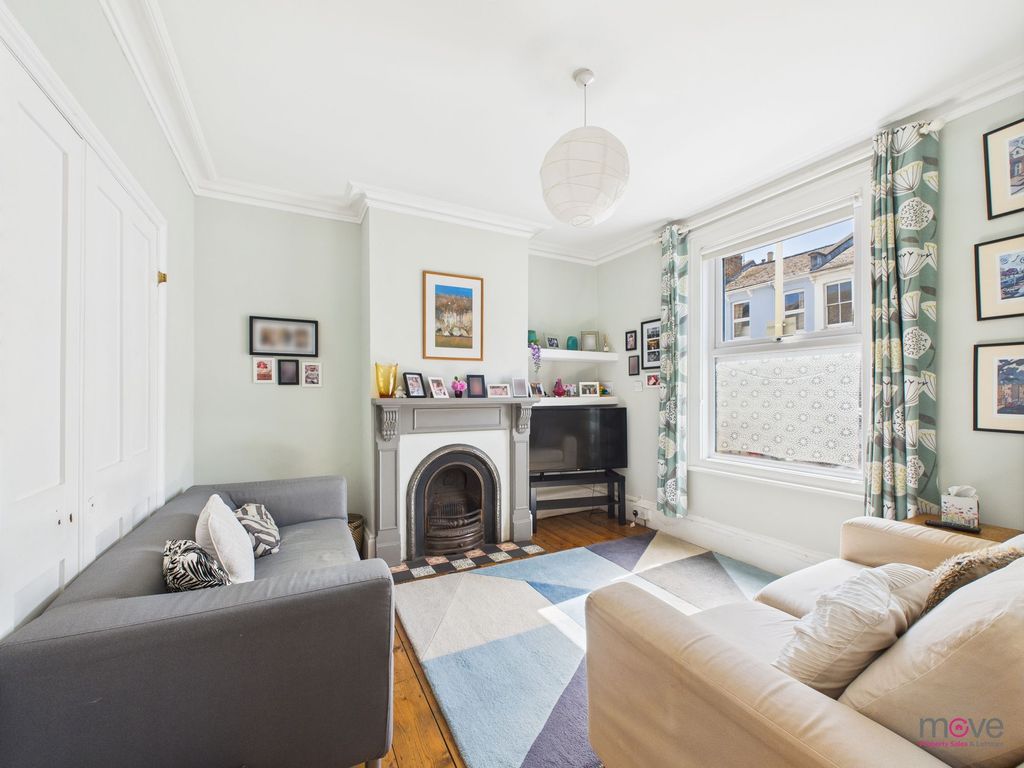 Property photo 2 of 19
