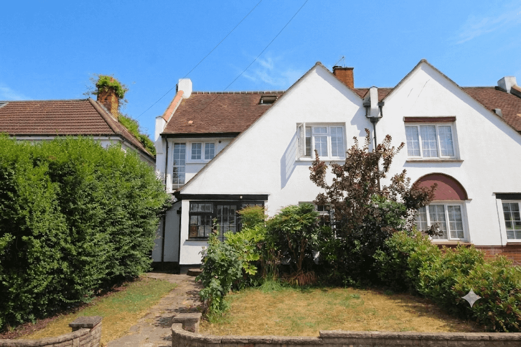 Property photo 1 of 19 Four Bedroom Semi Detached House