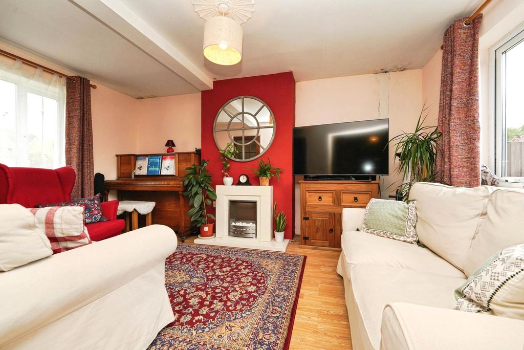 Property photo 2 of 25 Pbox-Img.Jpg