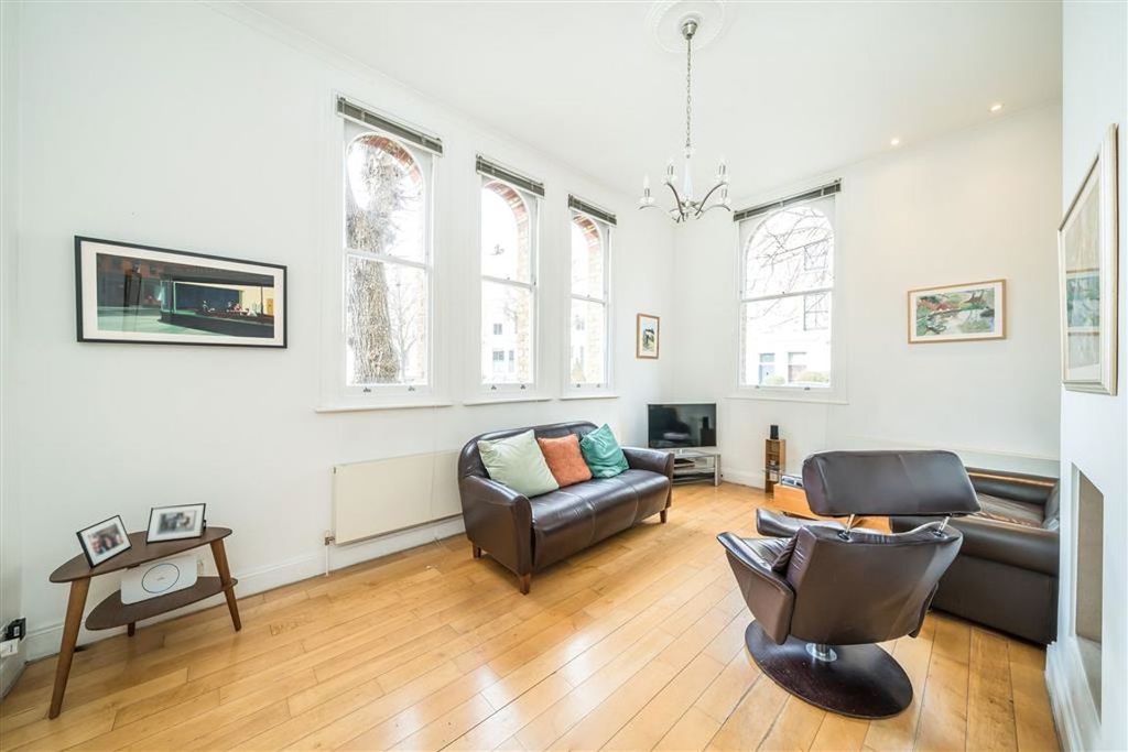 Property photo 2 of 12