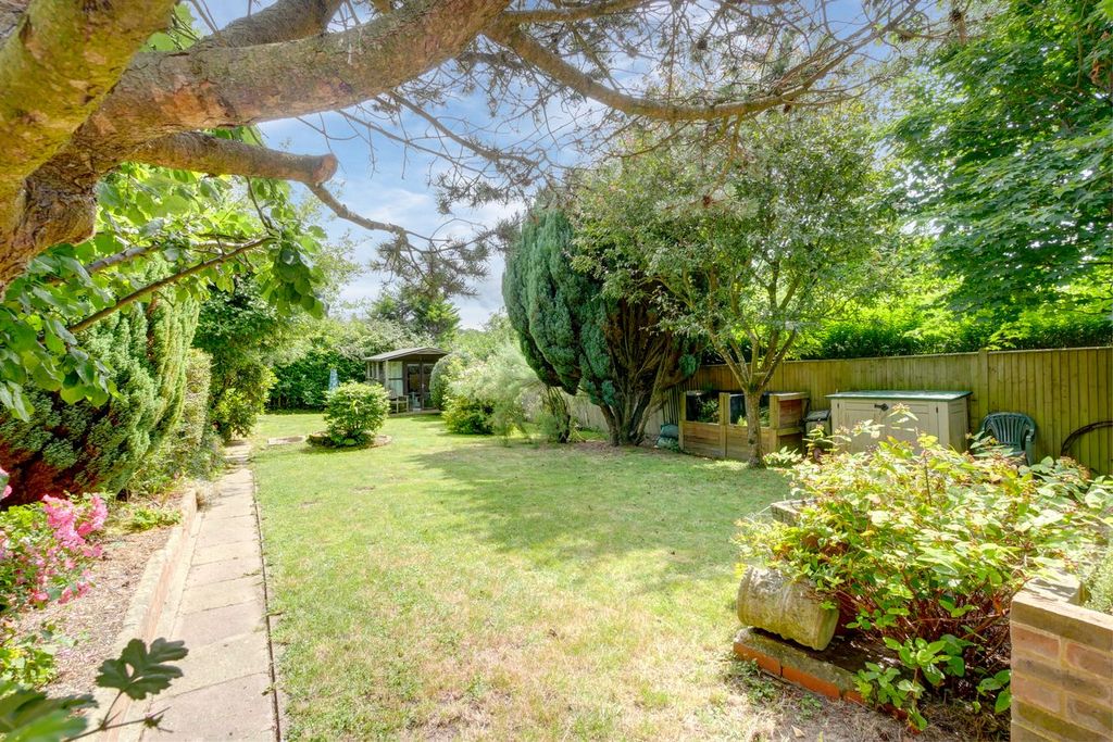 Property photo 3 of 43