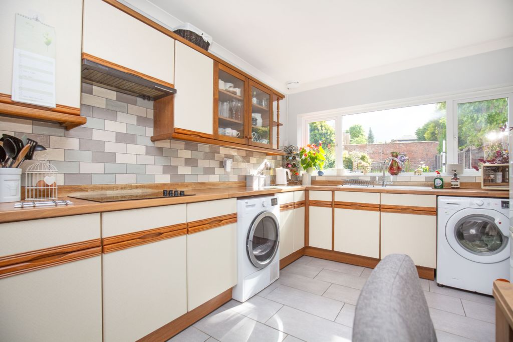 Property photo 2 of 17 Mw-5903