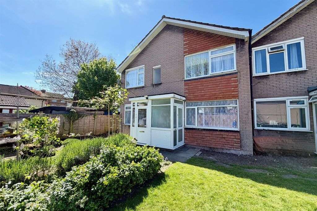 Property photo 1 of 8 Front.Jpeg