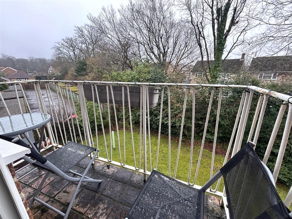 Property photo 1 of 7 Balcony.Jpeg