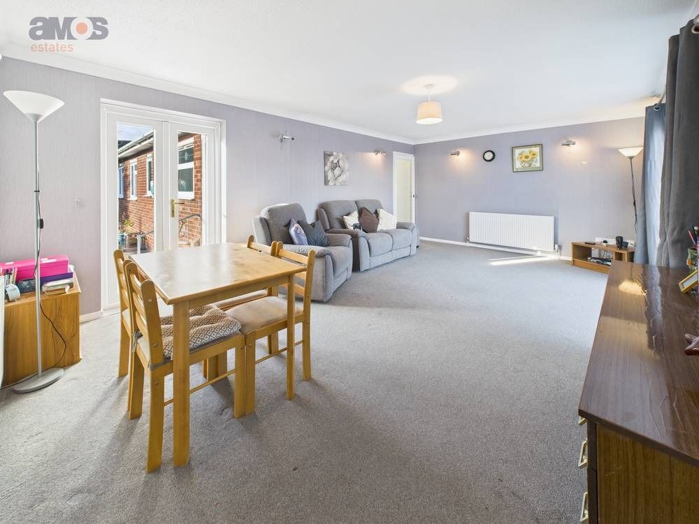 Property photo 2 of 17 4657343