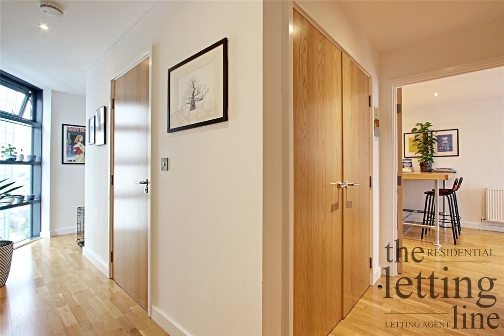 Property photo 2 of 12 Picture No. 10