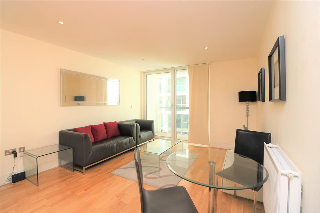 Property photo 2 of 6