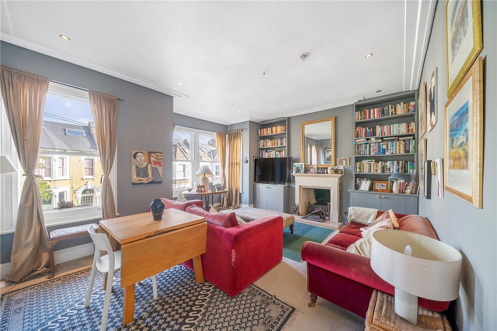 Property photo 2 of 13 Picture No. 21