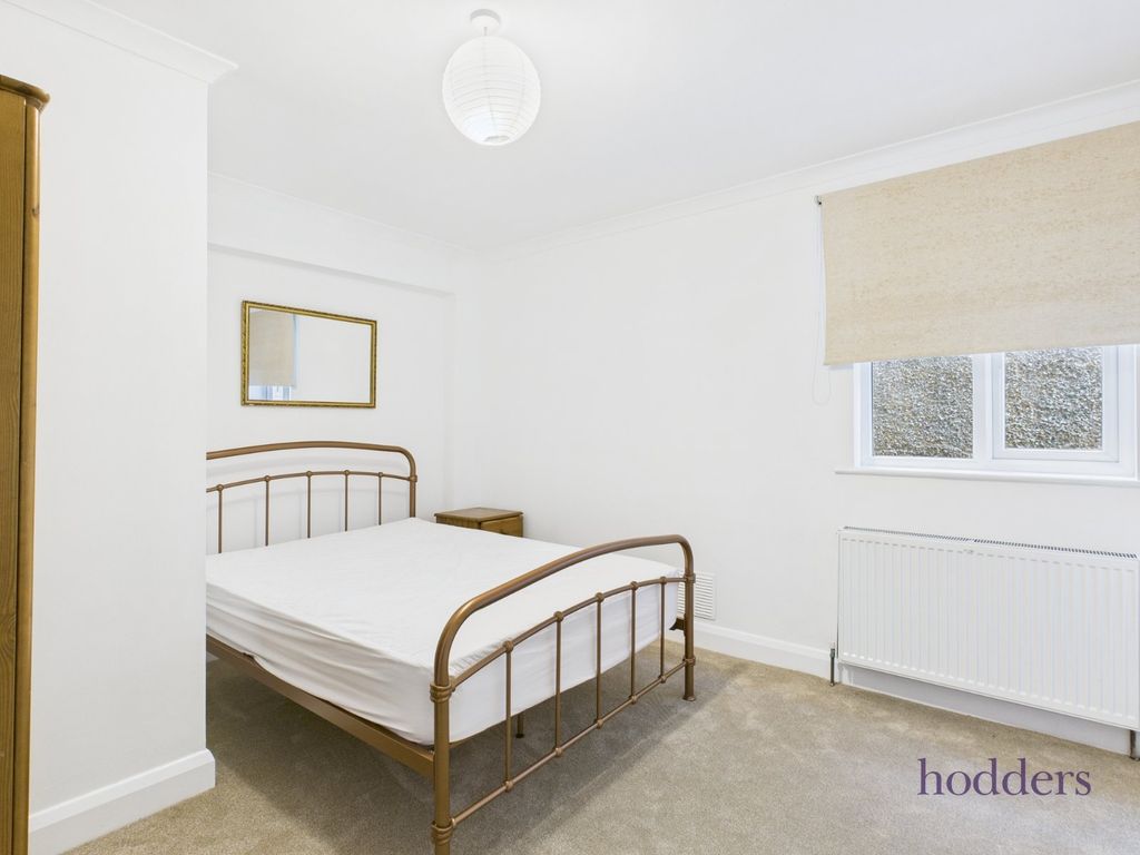 Property photo 3 of 8 Picture No. 13