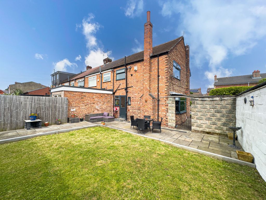 Property photo 3 of 19