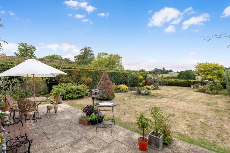 Property photo 3 of 19 Photo 12