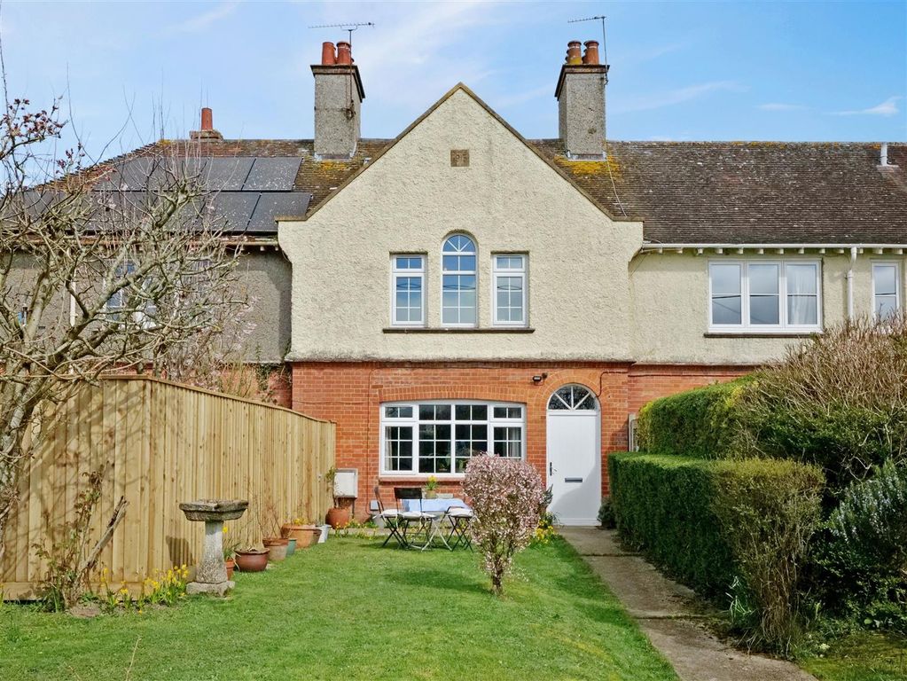 Property photo 2 of 33