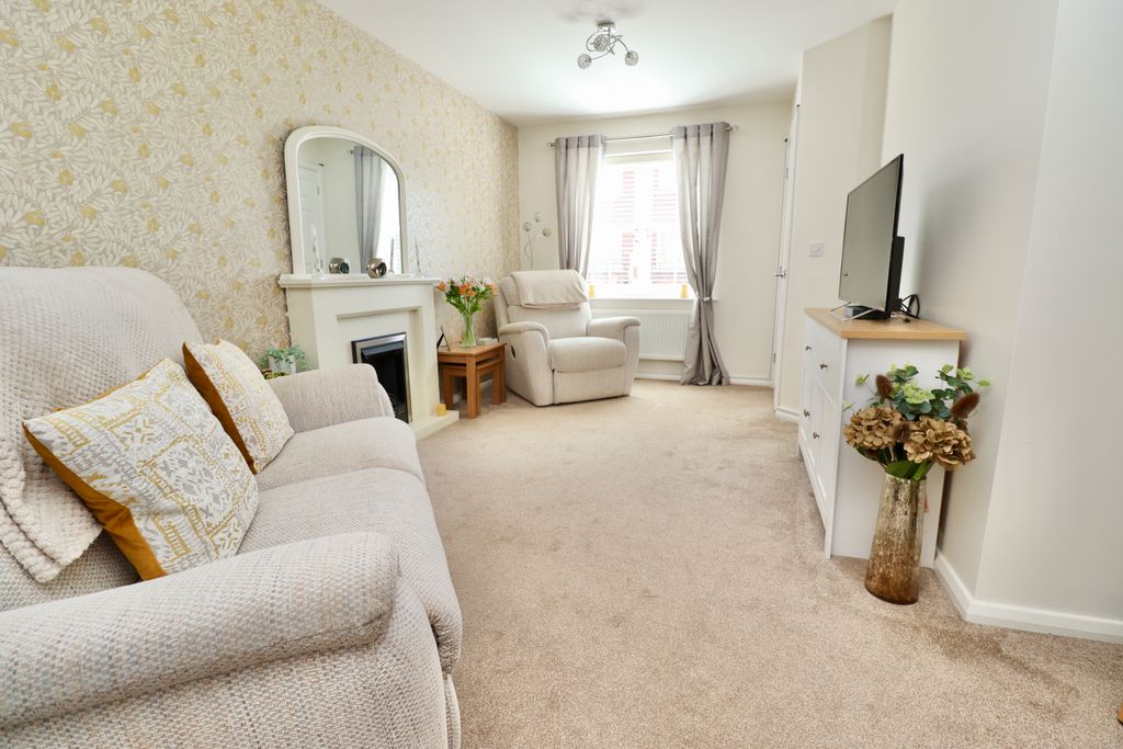 Property photo 2 of 15 Img_3624