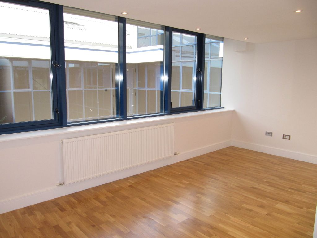 Property photo 3 of 10 Sitting Room