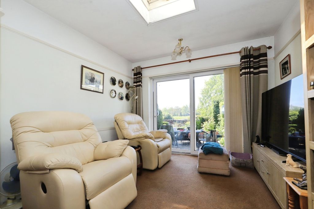 Property photo 3 of 20 Pbox-Img.Jpg