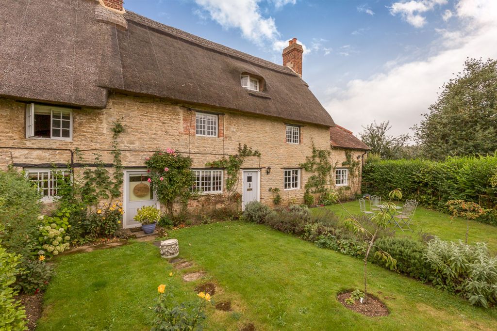 Property photo 2 of 71