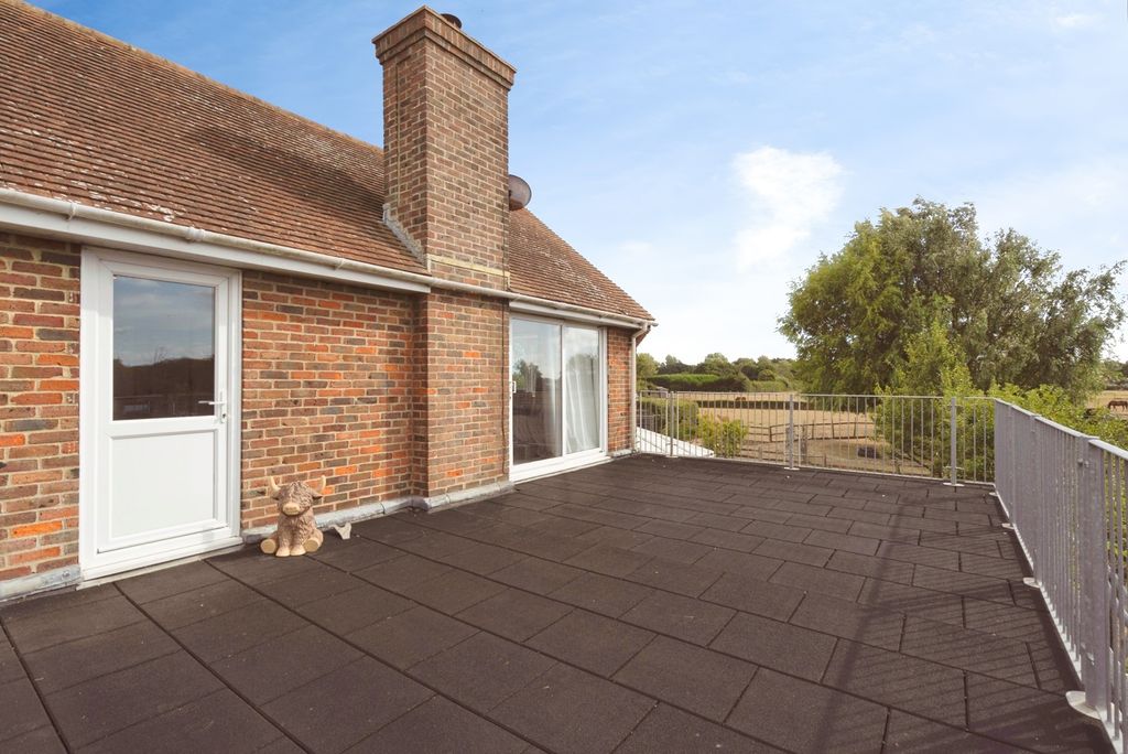 Property photo 2 of 13 Pbox-Img.Jpg