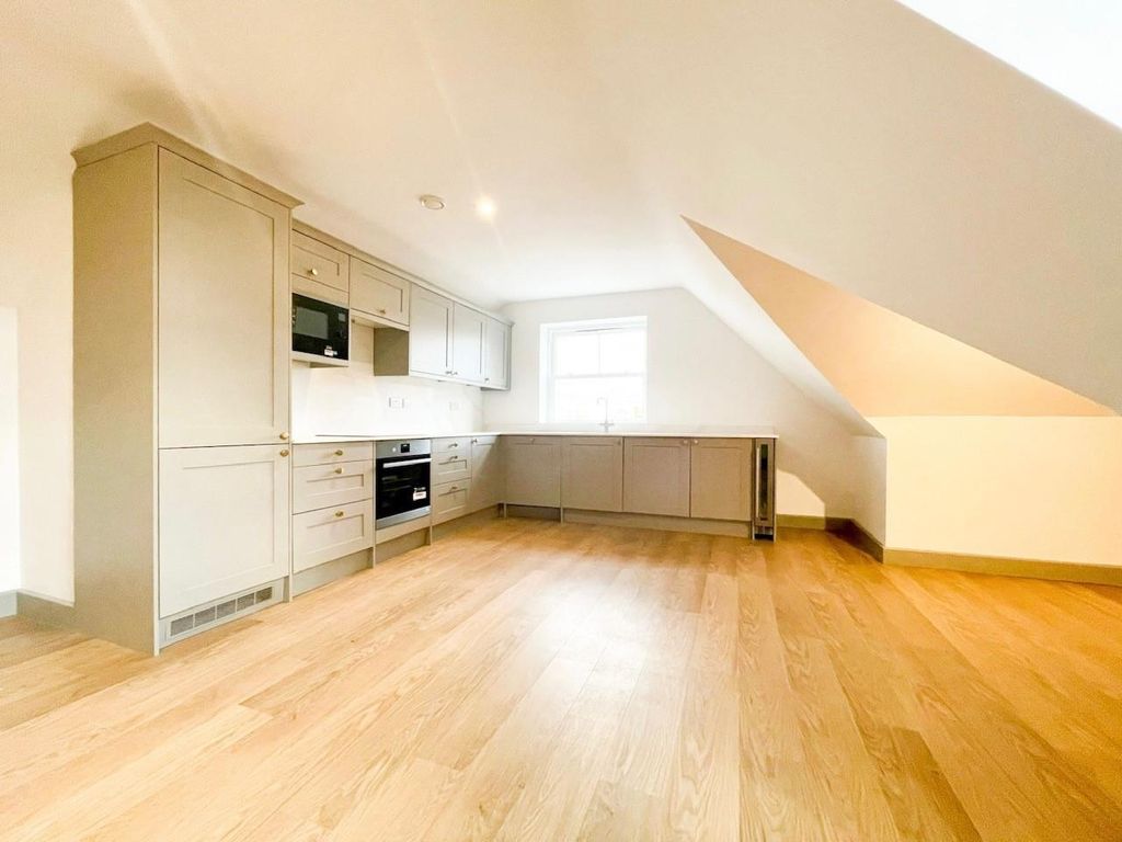 Property photo 1 of 5 Flat 6, 57 Malden Road (i).Jpg