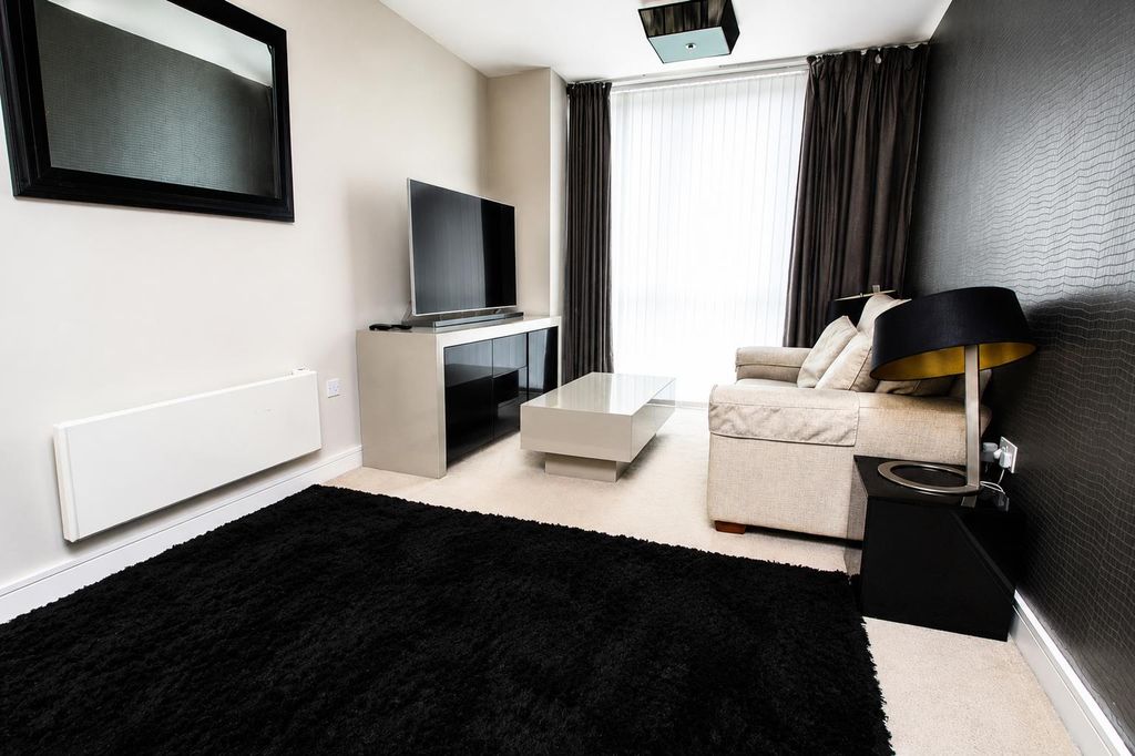 Property photo 2 of 11 9.Png