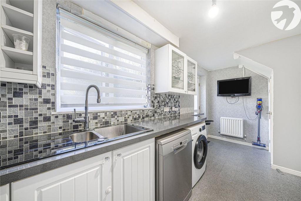 Property photo 3 of 27 Picture No. 07