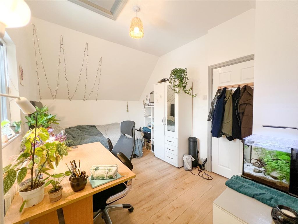 Property photo 3 of 10 Img_0811.Jpg