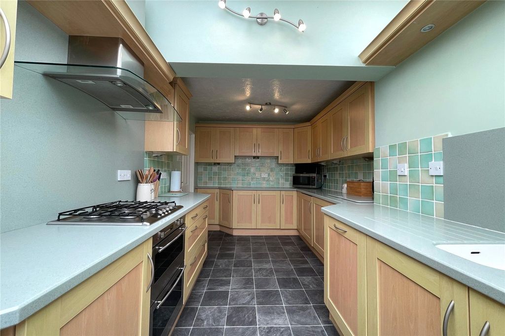 Property photo 3 of 18 Picture No. 06