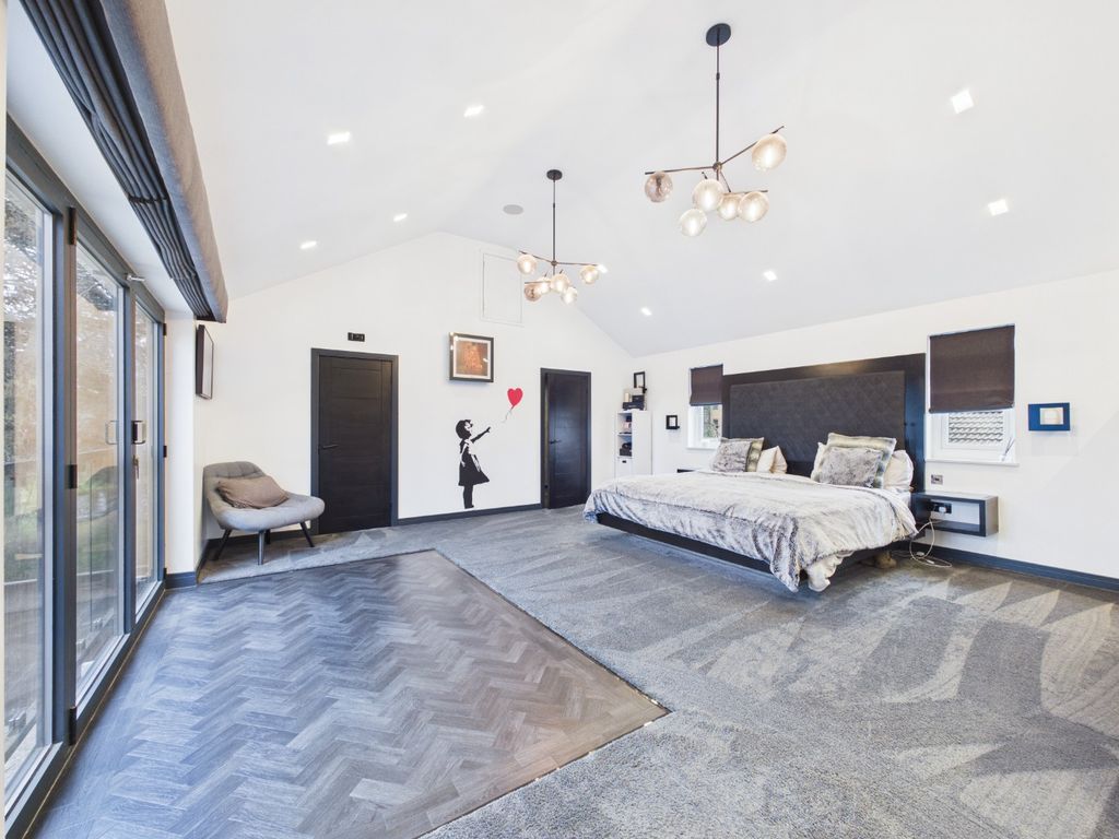 Property photo 3 of 36 4871945