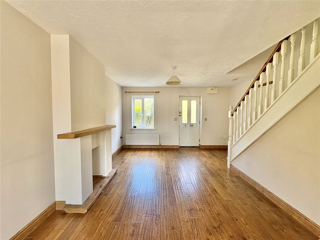 Property photo 3 of 8 Picture No. 04