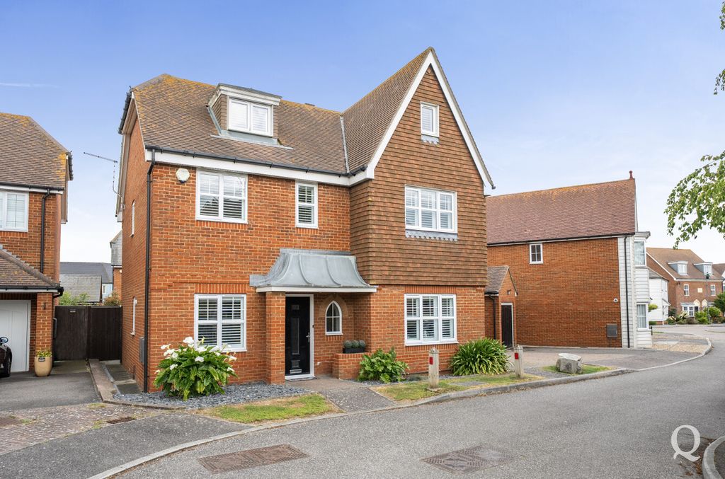 Property photo 2 of 29 B8E7Fefe-3c28-425...
