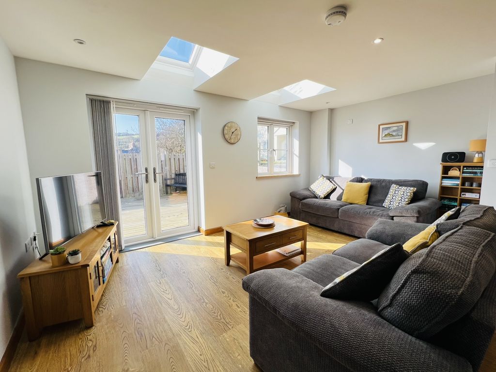 Property photo 3 of 13 Gallery