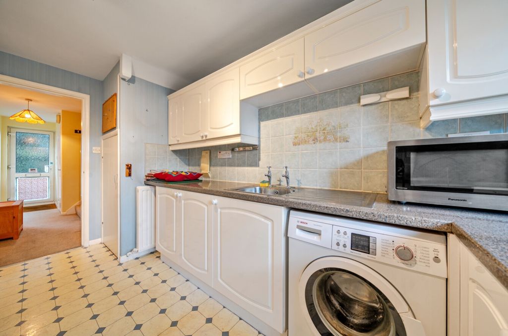 Property photo 3 of 27 1371316-7-68F7A1F0E7321