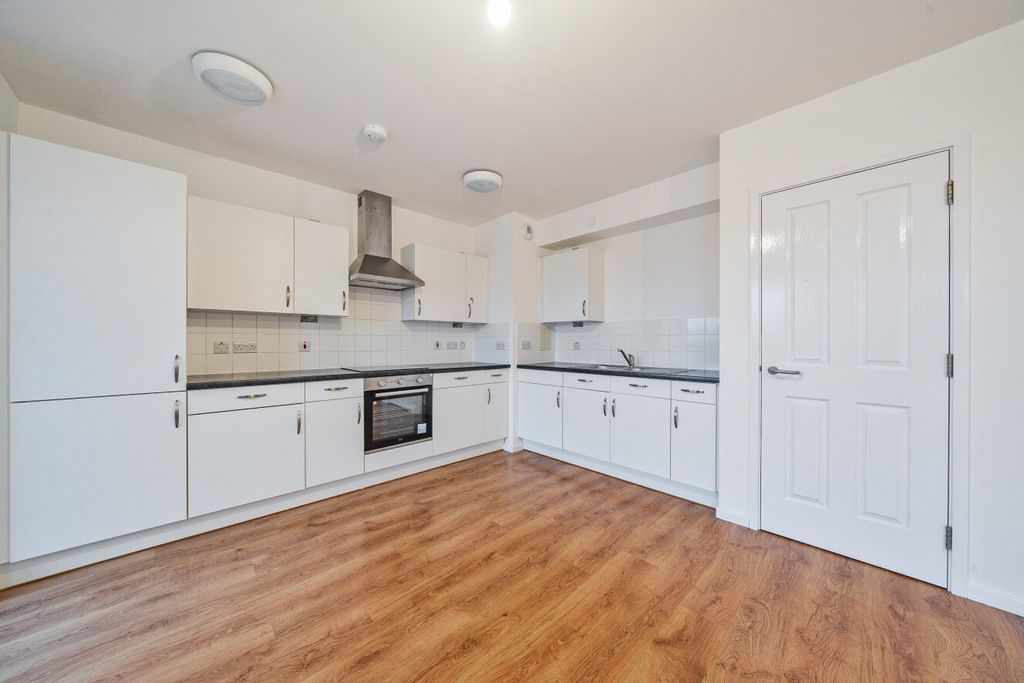 Property photo 2 of 7 Picture No. 05