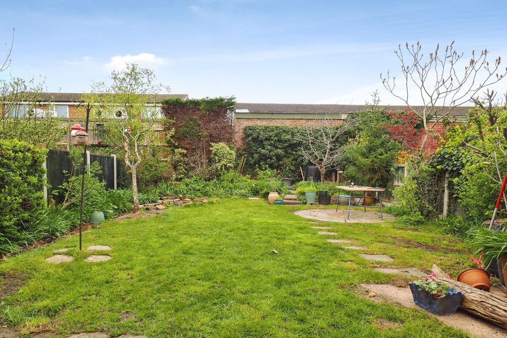 Property photo 3 of 14 Garden