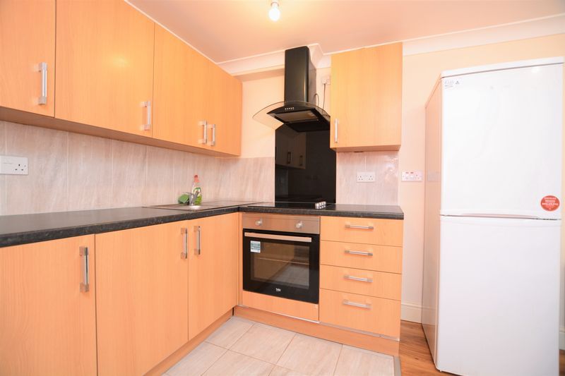 Property photo 1 of 6 Photo 3