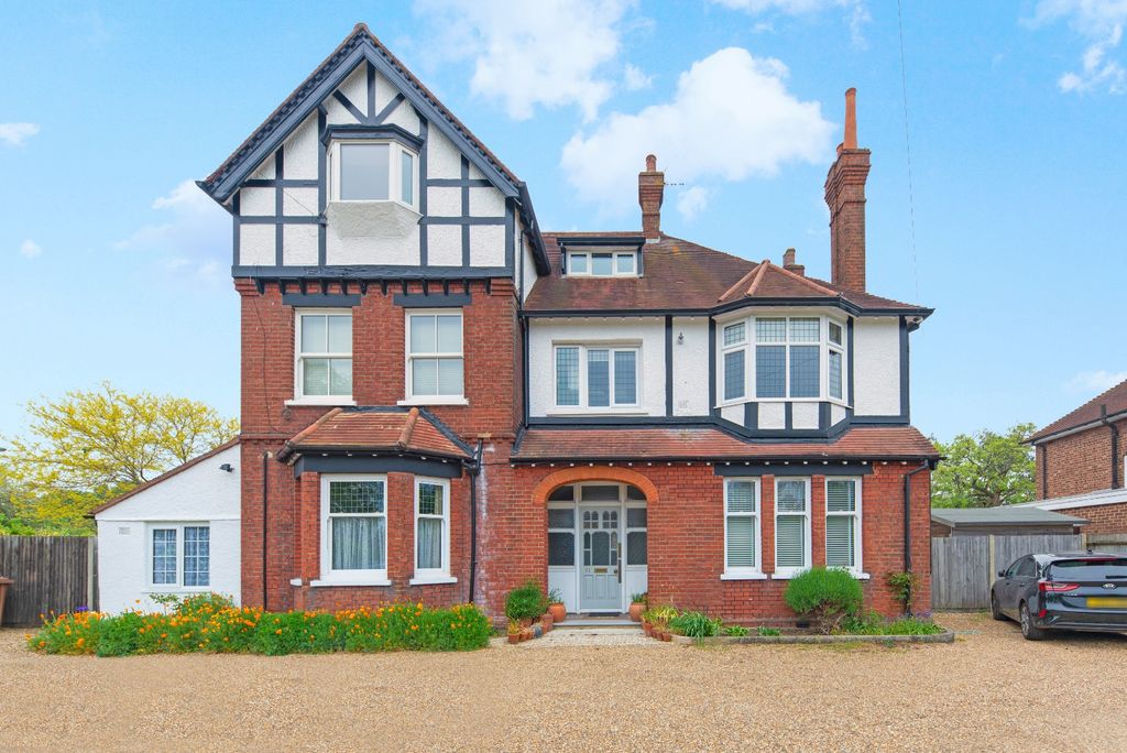 Property photo 1 of 20 1929960