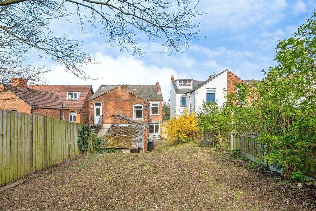 Property photo 2 of 20