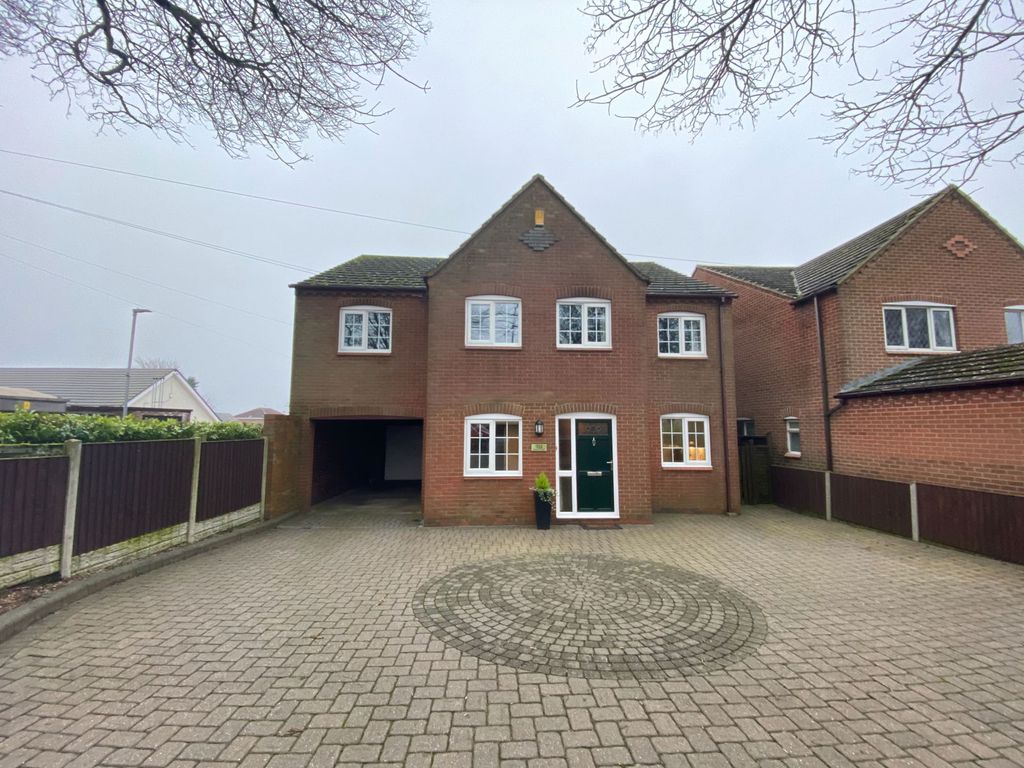 Property photo 1 of 36