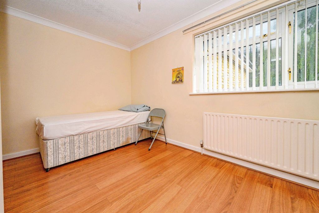 Additional image 10 of 6 bed detached house for saleRingwood Road, Luton LU2