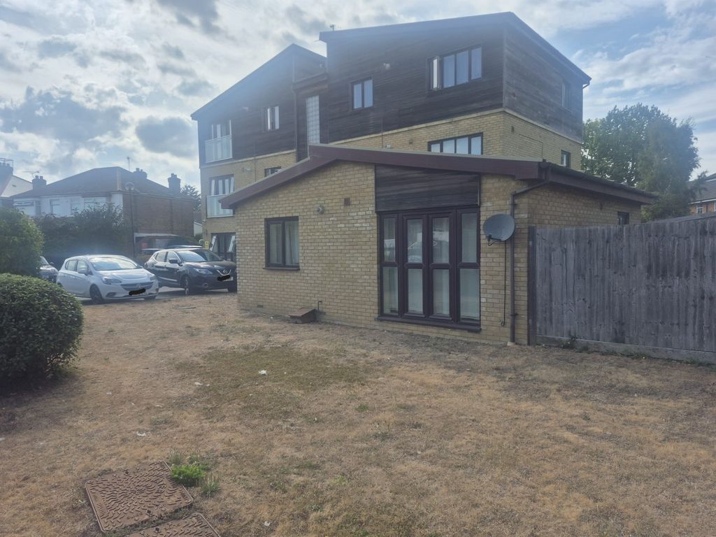 Property photo 3 of 7