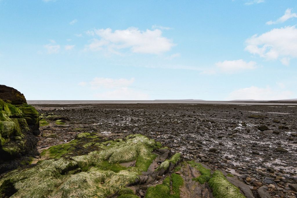 Property photo 2 of 20 Pbox-Img.Jpg