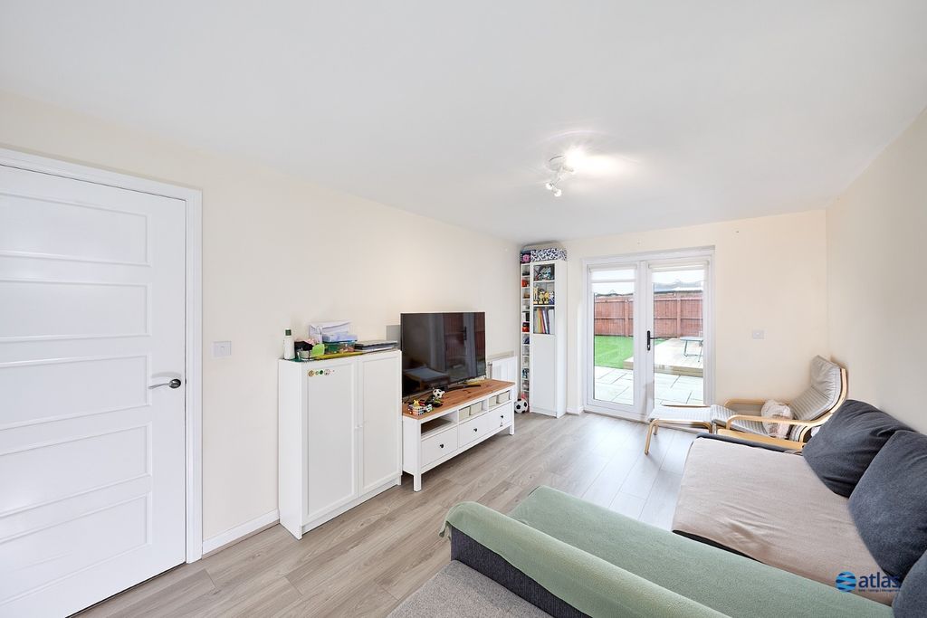 Property photo 3 of 17 Reception Room