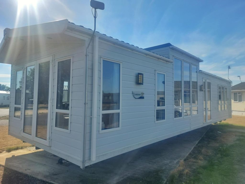 Property photo 1 of 7 4702750