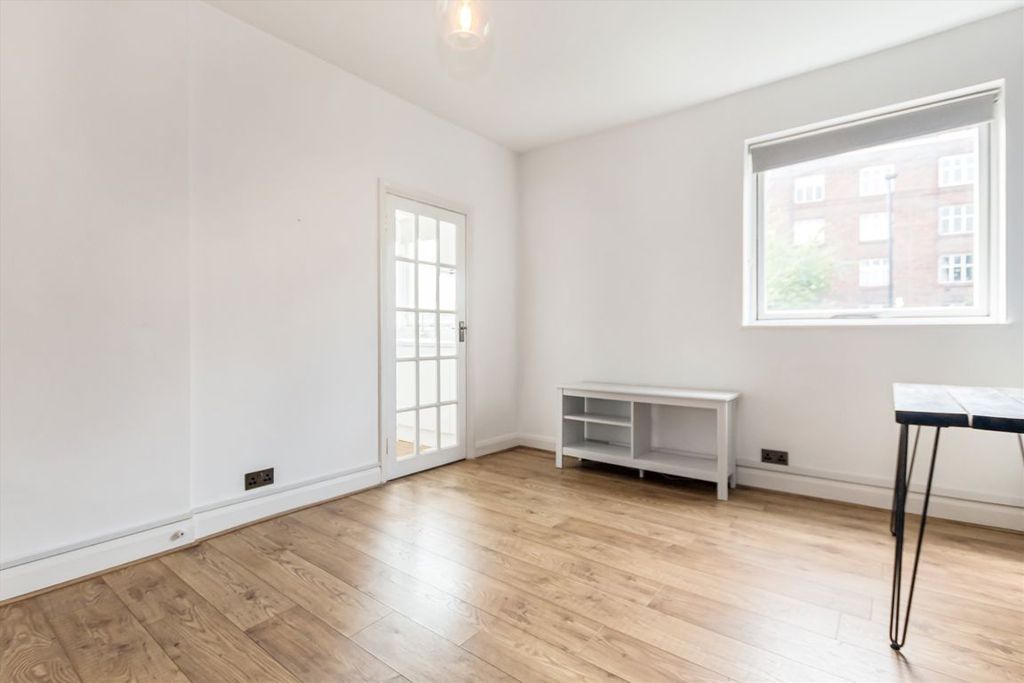 Property photo 2 of 5