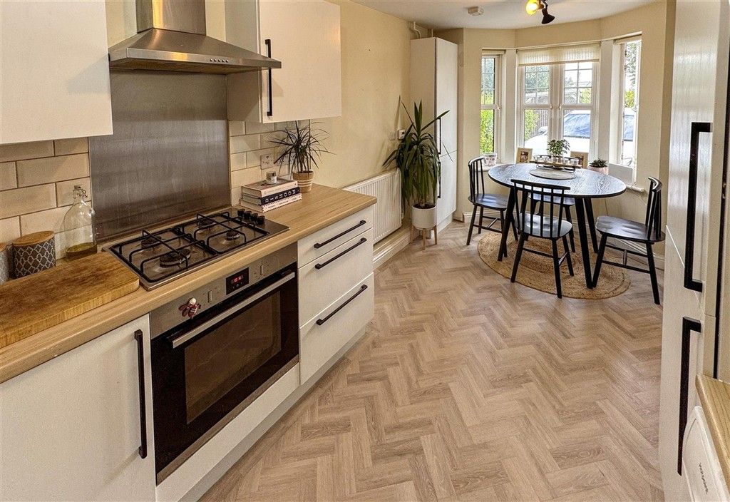 Property photo 3 of 13 Kitchen/Dining Room