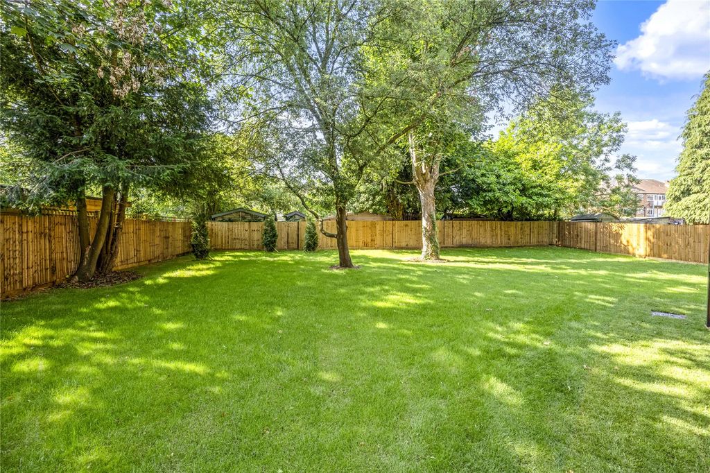 Property photo 2 of 11 Plot 10 Garden